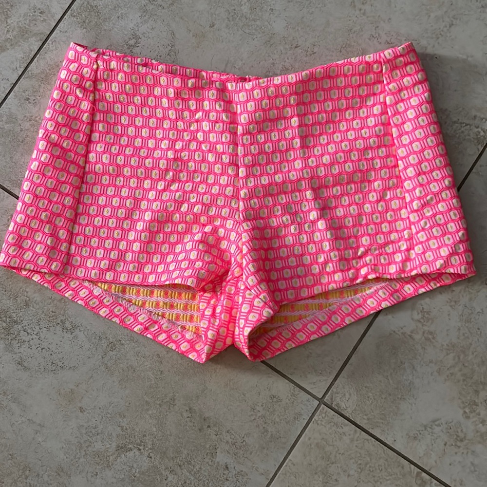 Lilly Pulitzer Hotty Pink Geo Jacquard Liza Shorts